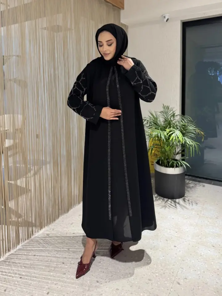 Taşı Şeritli Büyük Beden Anne Elbisesi Siyah