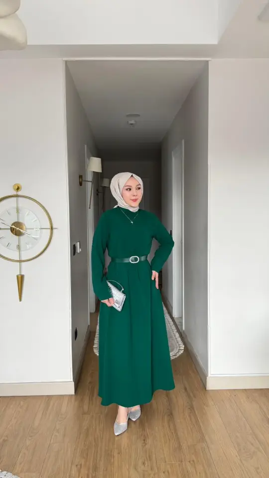 Yeni Sezon Eslem Elbise Krep Kemerli Zümrüt Yeşili