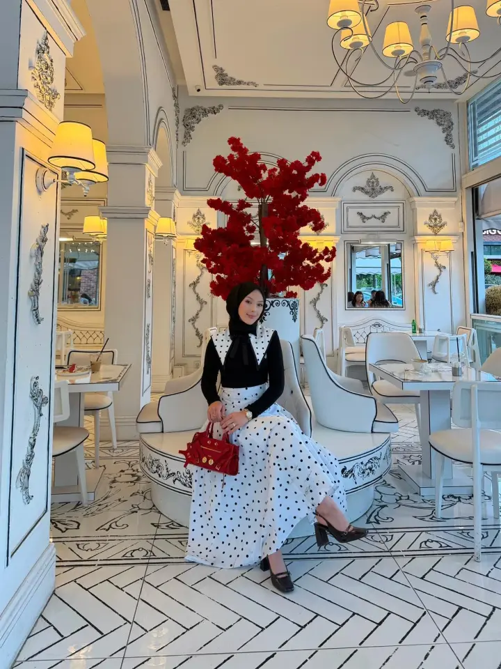 Yeni Sezon Trend Liya Puantiye Desen Etek (Fular Hediyeli ) Astarlıdır Beyaz