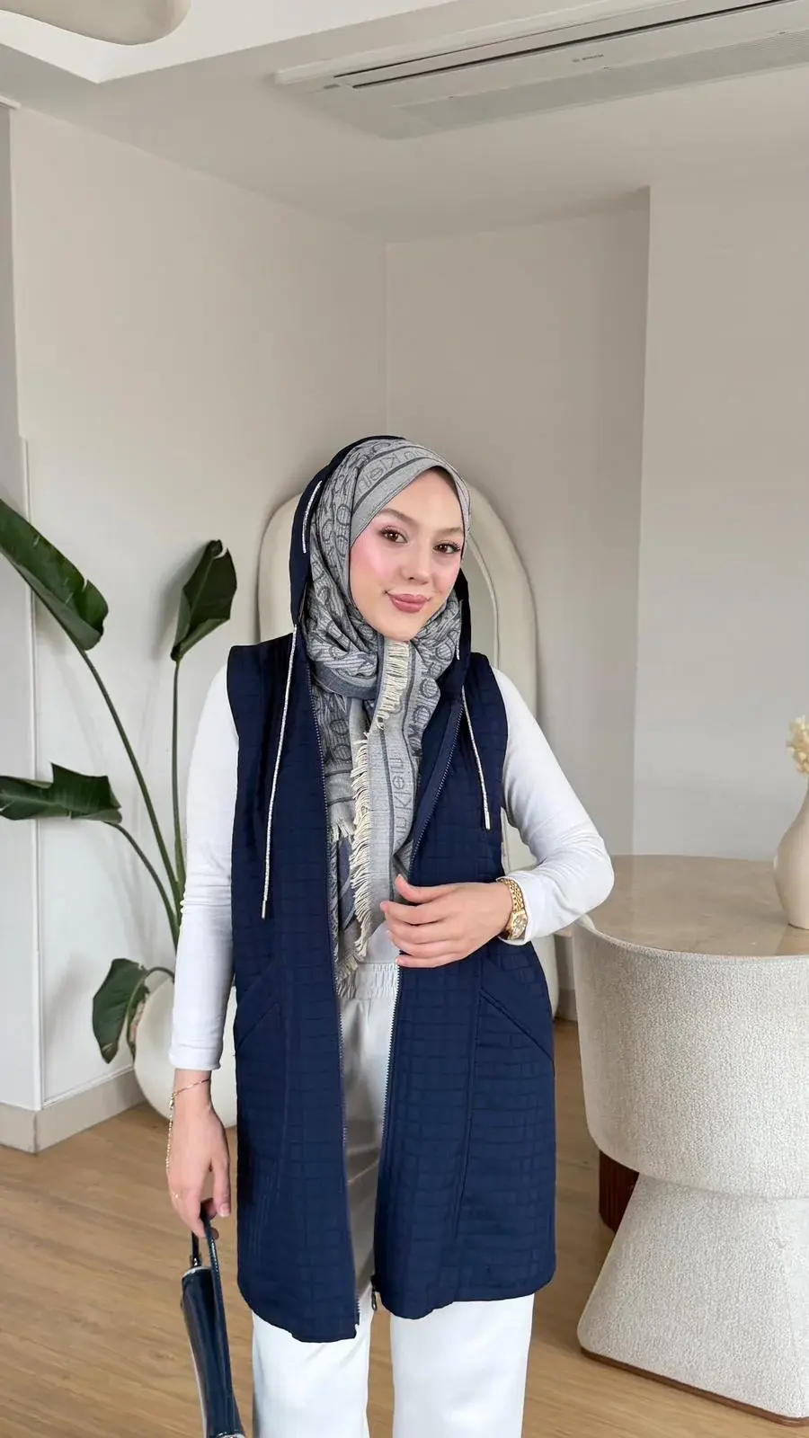 Yeni Sezon Nesrin Kapitone Yelek Lacivert
