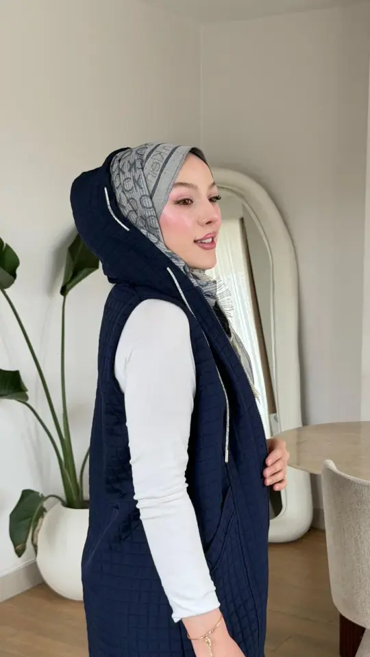 Yeni Sezon Nesrin Kapitone Yelek Lacivert
