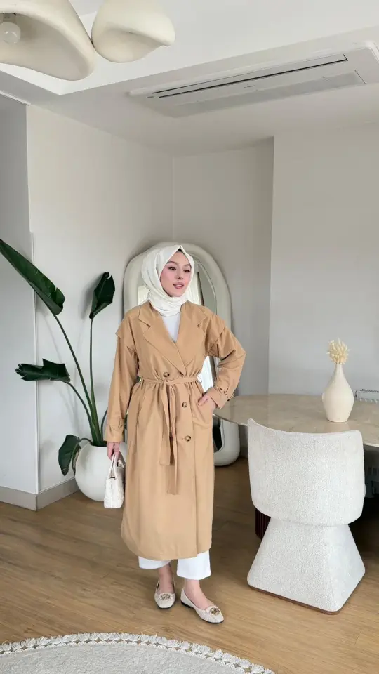 Yeni Sezon Ebru Trençkot Bej
