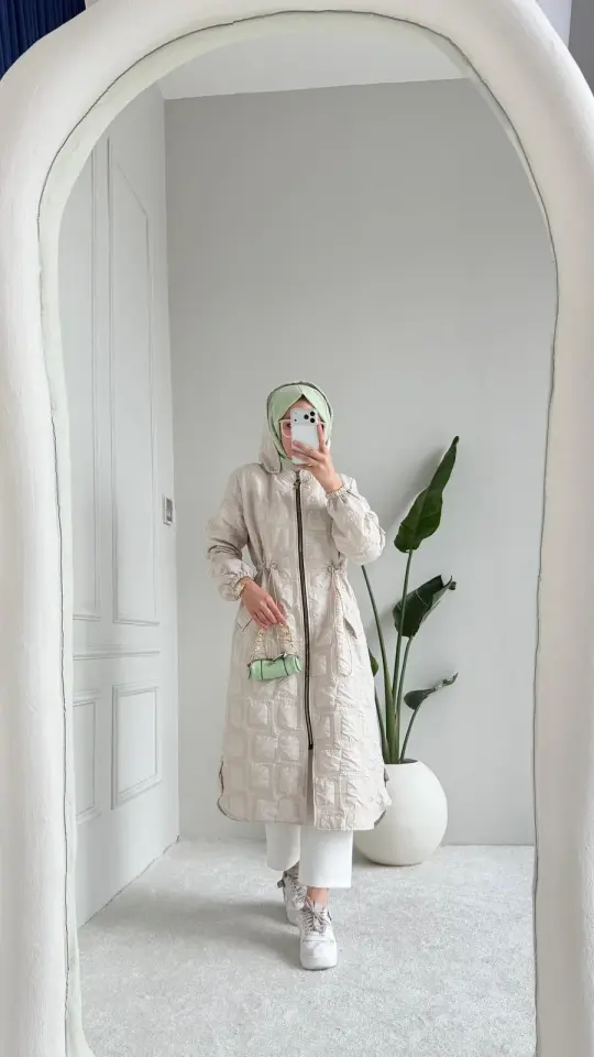 Armina Kap Beyaz