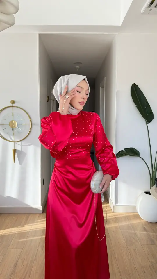 Yeni Sezon İncili Saten Abiye Kırmızı